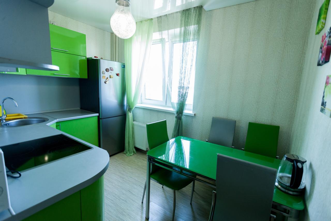 Apartments On Permyakova 76 Tyumeny Kültér fotó